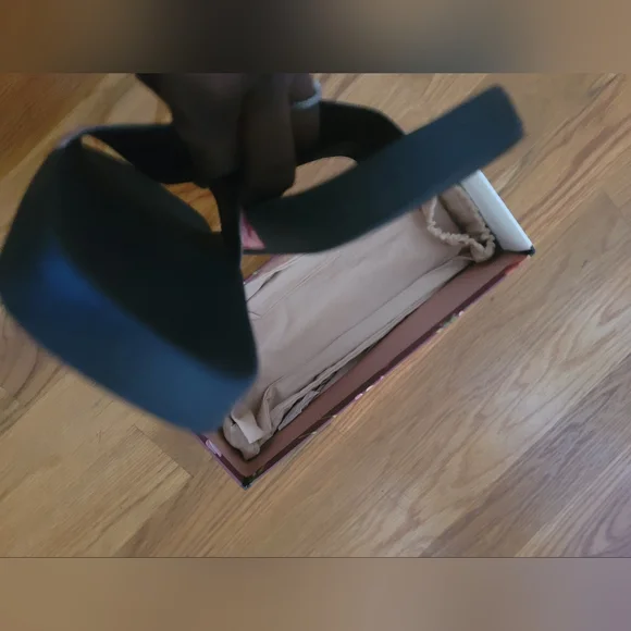 Gucci Slides